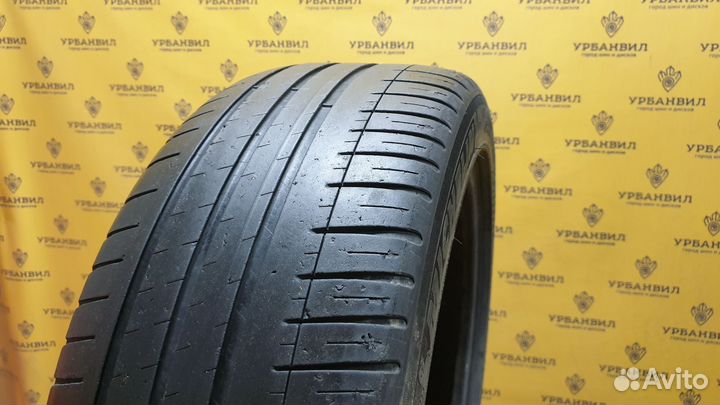 Michelin Pilot Sport 3 235/45 R18 98Y