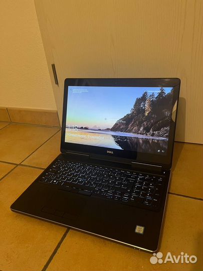 Dell Precision 7510 (i7, 1Тб, 16Гб DDR4)
