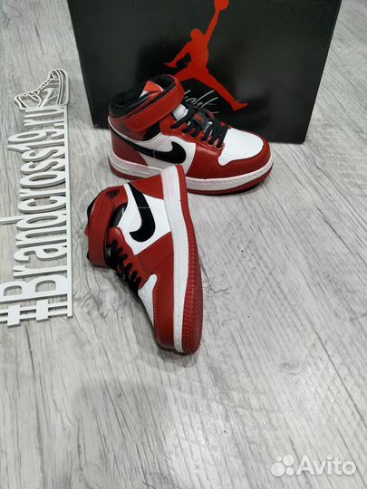 Кроссовки Nike Jordan 4