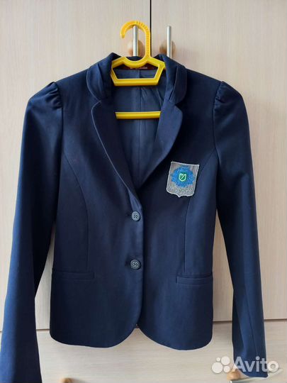 Школьный костюм 