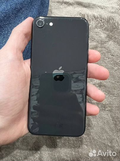 iPhone SE (2020), 64 ГБ