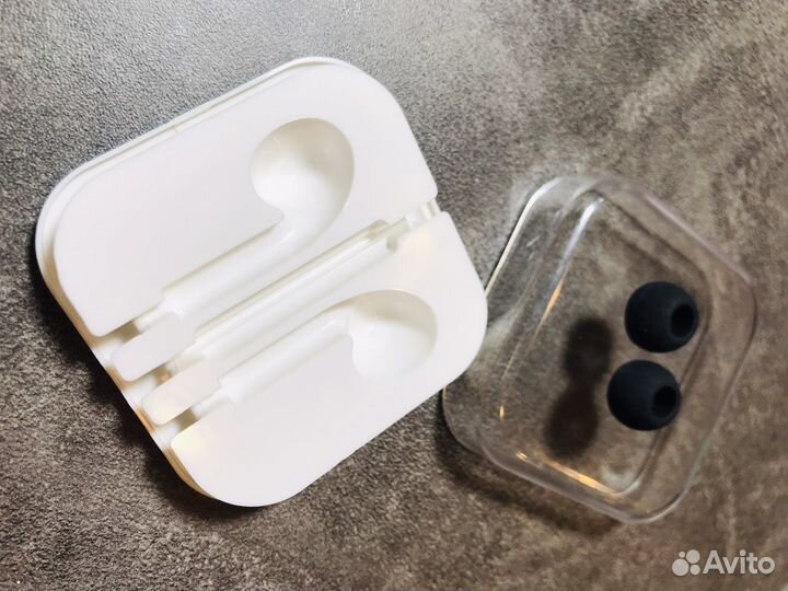 Чехол для наушников iPhone