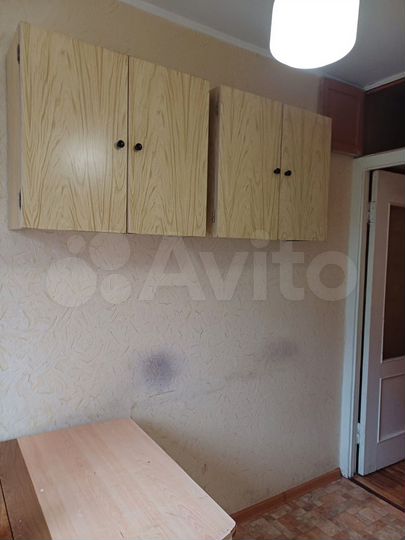 2-к. квартира, 50 м², 4/9 эт.