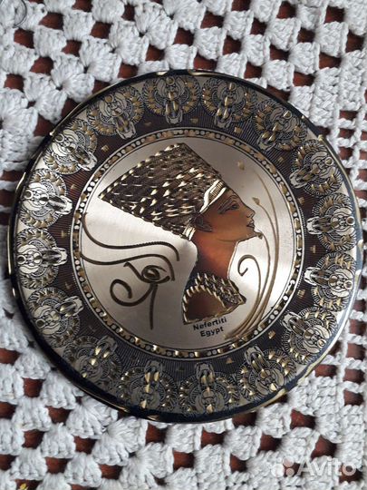 Тарелка декоративная с египетской царицей