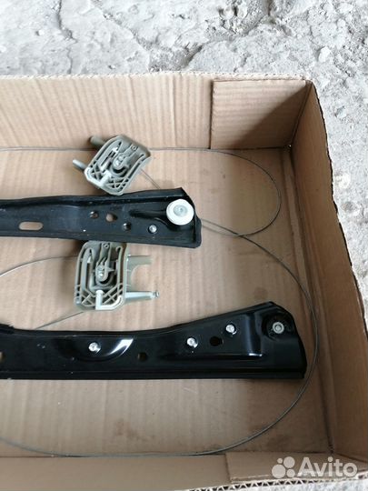 Мотор стеклоподъемника левого с направляющими Bmw