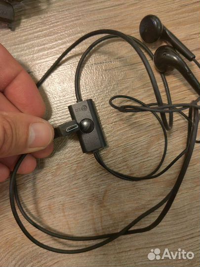 Наушники Nokia LG