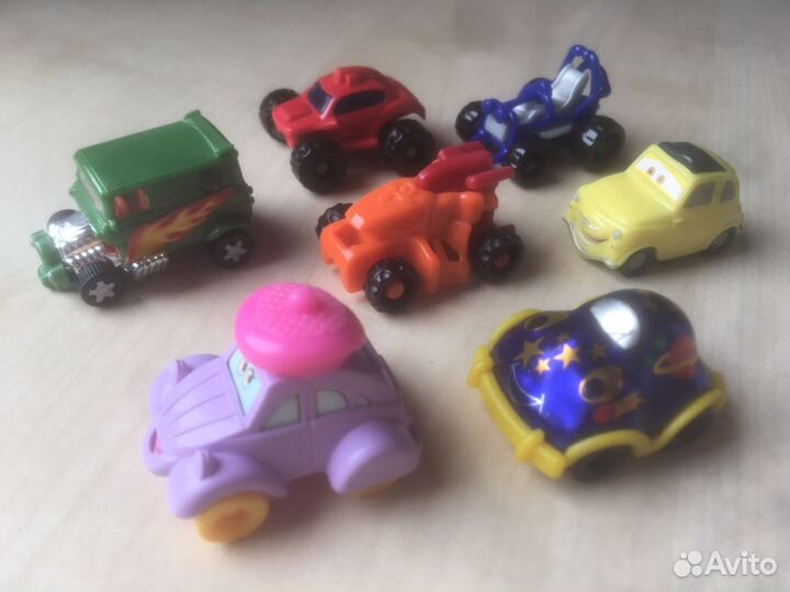 Киндер, разные серии, машины, техника