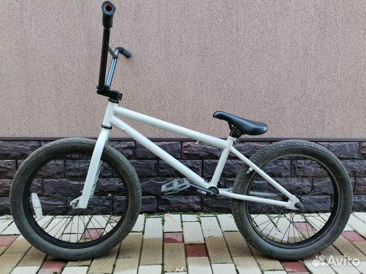 BMX Mongoose Legion L20