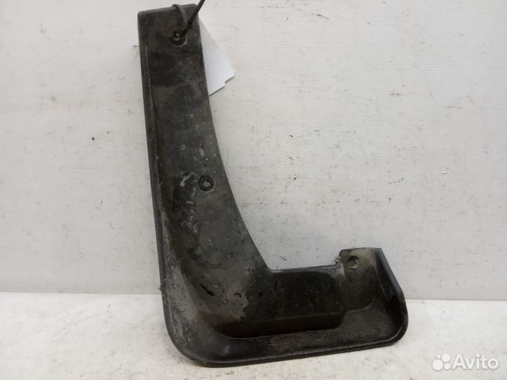 Брызговик передний правый Kia Sorento 3 Prime UM