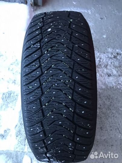 Yokohama Ice Guard IG65 235/55 R19