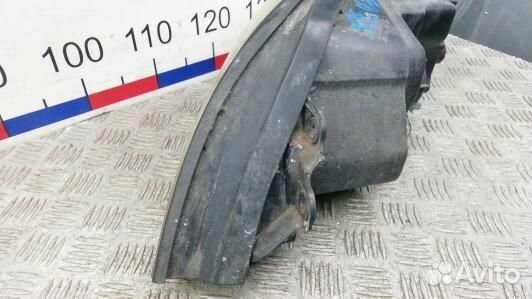 Фара правая KIA sorento 1 (LEA33MU01)