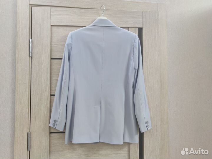 Костюм женский с юбкой