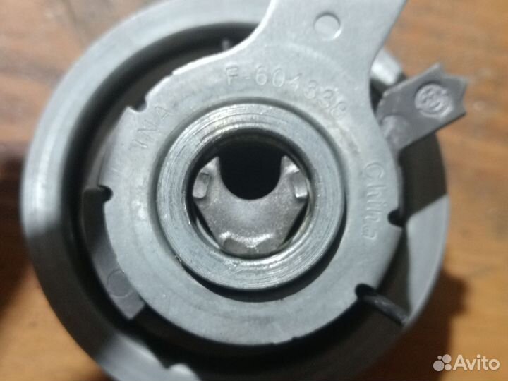 Фазорегулятор грм на Фольксваген Поло Б/у