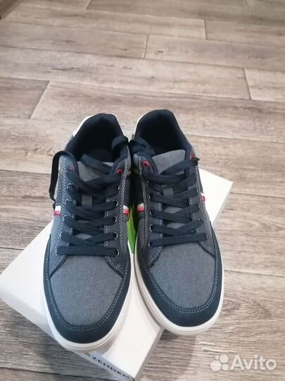 Кроссовки мужские
