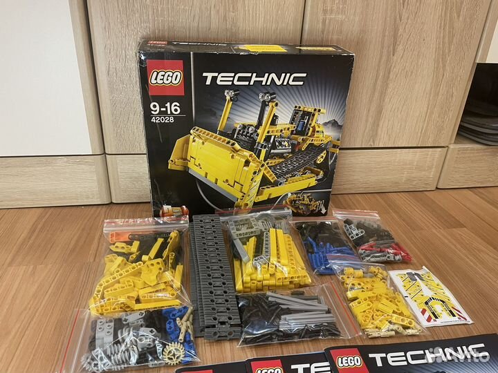 Lego technic 42028 Бульдозер