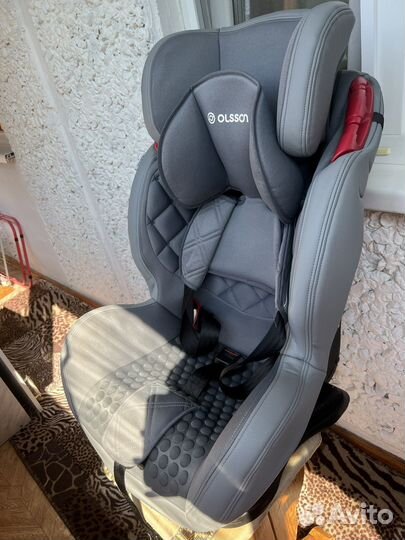 Автомобильное кресло