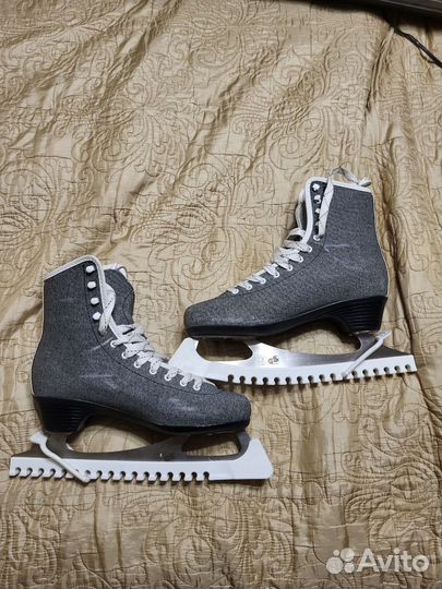 Коньки фигурные женские 41 размер