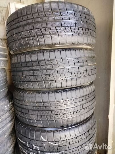 Yokohama Ice Guard G075 215/50 R17