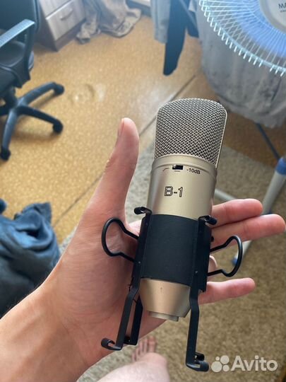 Микрофон Behringer B-1