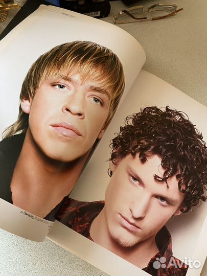 Журнал hairs причесок. Стрижки и окрашивания.2 шт