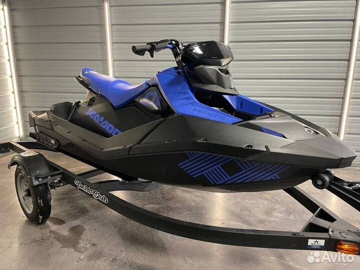 Sea-Doo Spark Trixx 3-Up Rotax 900, 2023