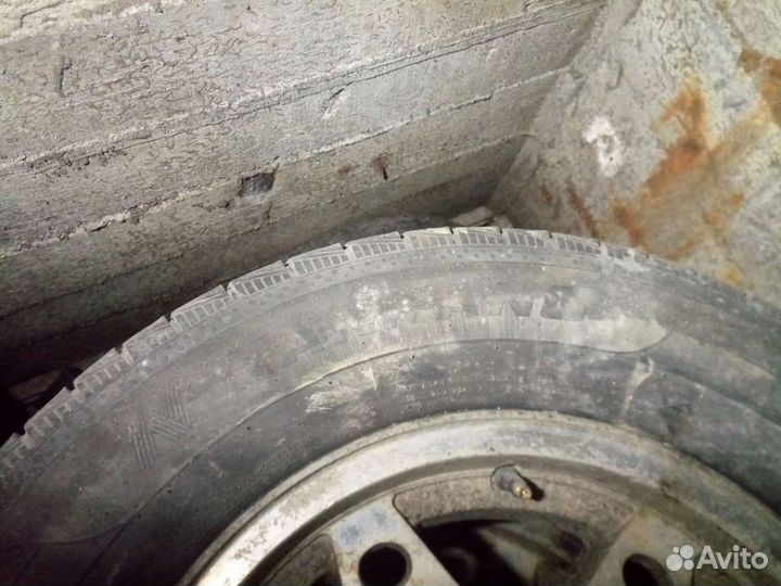 R15 Toyo 310 215/70, PCD 6x139.7 DIA 110