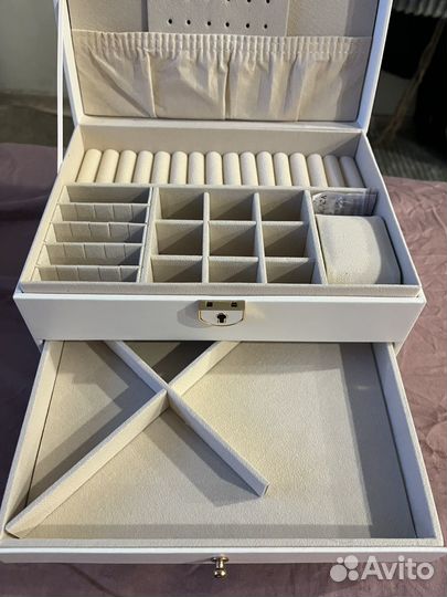 Шкатулка для украшений
