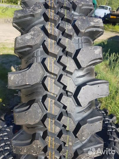 CST CL-18 35/10.5 R16 119K
