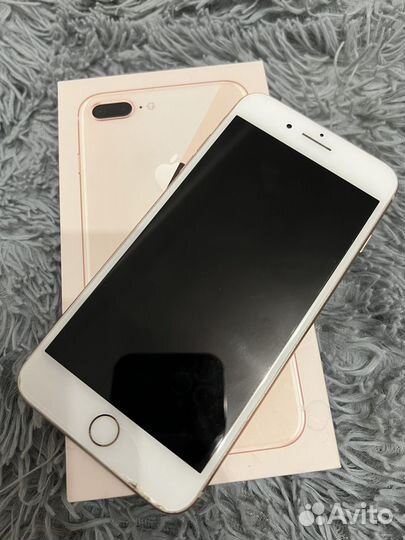 iPhone 8 Plus, 64 ГБ