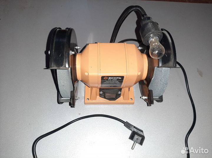 Точильный станок Вихрь тс-200