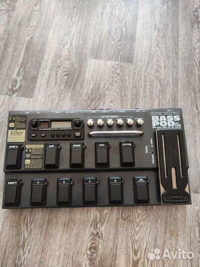 Гитарный процессор line 6 Bass pod