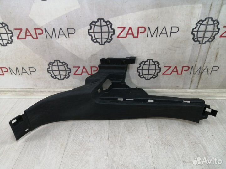 Накладка стойки задняя правая Audi Q8 4M8 2018-Нв