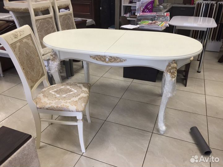 Кухонный стол