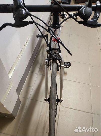 Шоссейный гибридный прогулочный велосипед бу