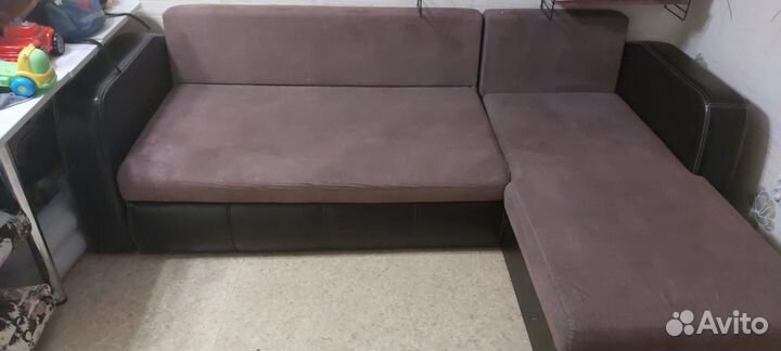 Большой угловой диван бу