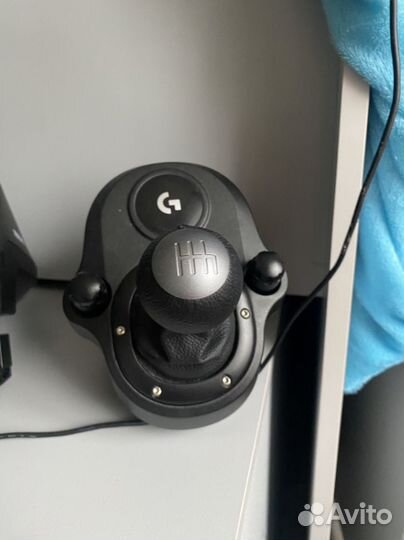 Игровой руль Logitech g920