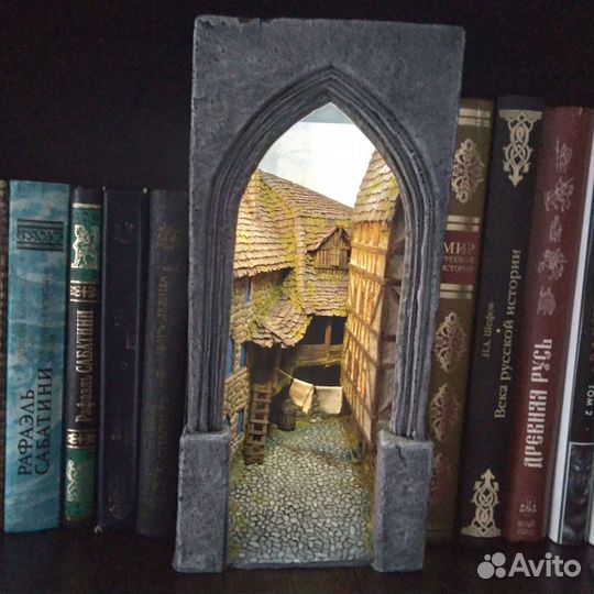 Ночник вкладка на книжную полку (book-nook)