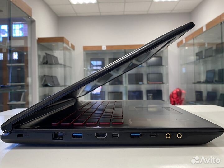 Ноутбук MSI Gaming 17.3 (Core i7/ GTX 1060 6gb)