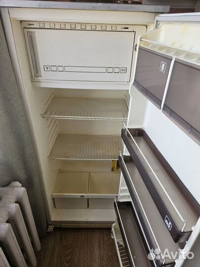 Холодильник полюс 140х60х60