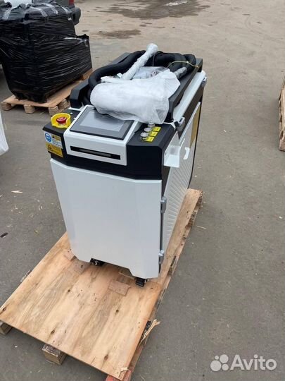 Аппарат лазерной сварки 4 В 1, 1500W, в наличии