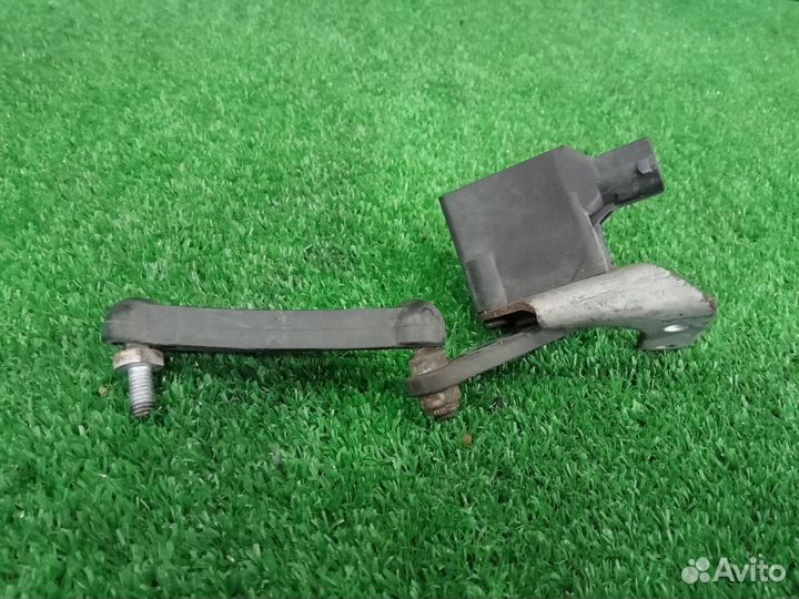 Датчик положения кузова задний левый Bmw X5 E53