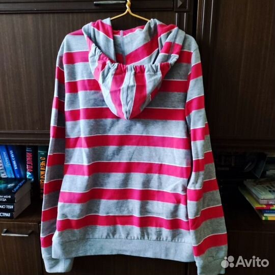 Спортивный костюм Adidas ждет с нетерпением вас