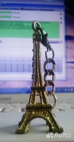 Брелок Эйфелева Башня Париж Франция