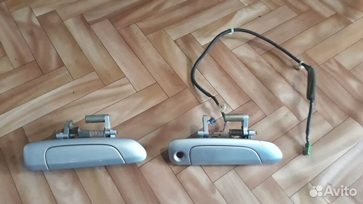 Дверные ручки Honda Fit