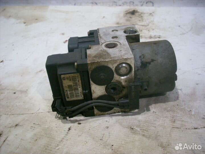 Блок ABS Nissan Primera P11