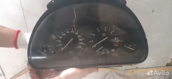 Бмв 5 е 39приборка