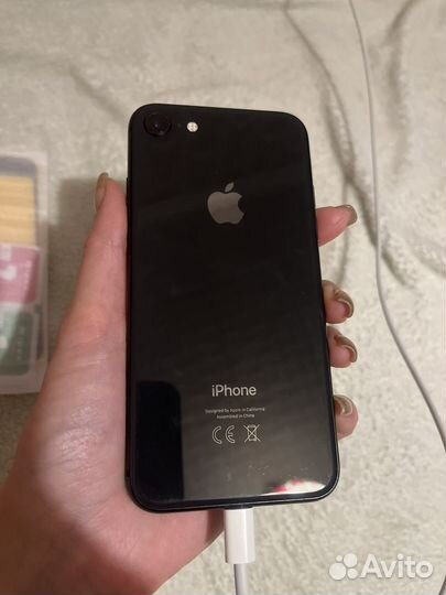 iPhone 8, 64 ГБ
