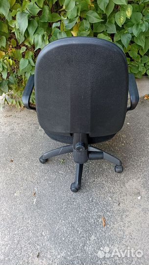 Компьютерное кресло