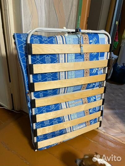 Раскладушка с матрасом