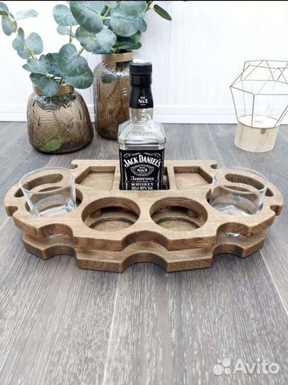 Винный столик для виски (вискарница)
